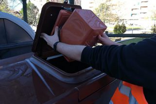 Alarma en comercios y bares por la paralización de la nueva tasa de basuras