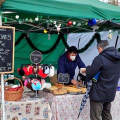 Un puente lleno y entre mercadillos y belenes