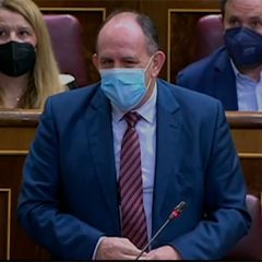 De Campaña: pagando pinchos e interpelando ministros “malos cual topillos”