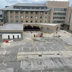 El hospital asume una nueva muerte por covid pero mantiene vacía la UCI