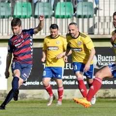 La Segoviana pierde el tren de la salvación al caer inexplicablemente ante el Llanera (1-2)
