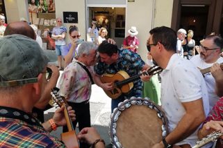 Homenaje a Ismael Peña entre pasacalles y el Septeto Santiaguero en Folk Segovia