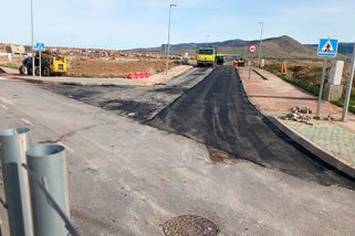 Empieza el asfaltado de las calles del último plan parcial de Carrascalejo, con 667 viviendas