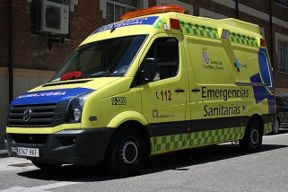 Un herido al volcar su coche en Encinillas