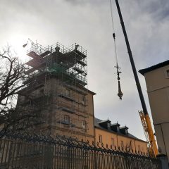 Patrimonio repone un pináculo de las Antiguas Caballerizas del Real Sitio