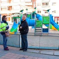 La plaza José Zorrilla estrena parque infantil