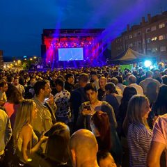 Camela, reyes de las fiestas pese a la tormenta