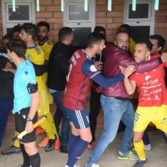 Agresión a un periodista tras los altercados en el encuentro de la Segoviana