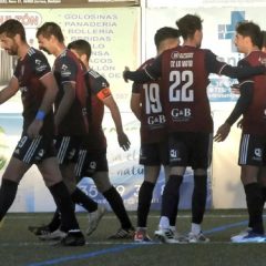 La Segoviana gana al Vilanovense y se engancha al play-off (1-2)