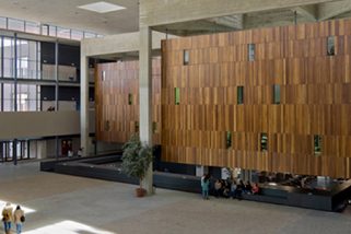 Las goteras del ágora del Zambrano, pendientes de material desde hace un año