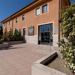 La familia Aguinaga se hace con el Hotel Santana