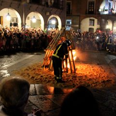El ‘noninot’ de la escuela de diseño arderá en la noche de San Juan