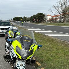 Abandona su coche en mitad de la vía tras un accidente en San Cristóbal