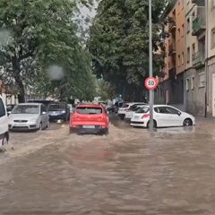 Una fuerte tormenta provoca el caos circulatorio por las calles de Segovia