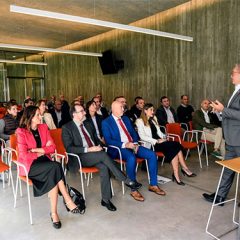 Las empresas centenarias crean un “consejo de sabios” para tutorizar a emprendedores