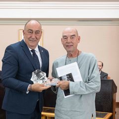 Santiago Alba recibe el premio de poesía Jaime Gil de Biedma