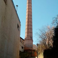 Incendio en la fábrica de Loza tras una fogata para pernoctar