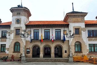 Acusan al alcalde de El Espinar de usar a la policía para acallar protestas por privatizar el agua