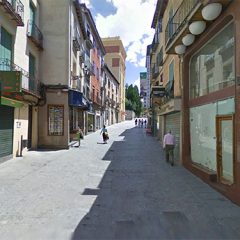 Denunciado un joven por realizar pintadas en la calle San Francisco