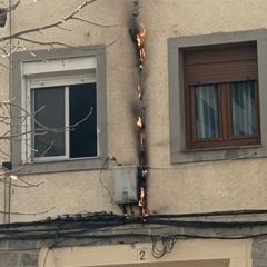 Susto en San José: un cortocircuito provoca un incendio en una vivienda