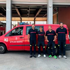 Los bomberos de Segovia seguirán trabajando en los incendios de León