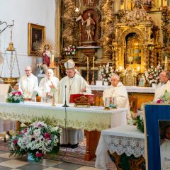 Anaya y Marazuela despiden a su párroco, don Anastasio
