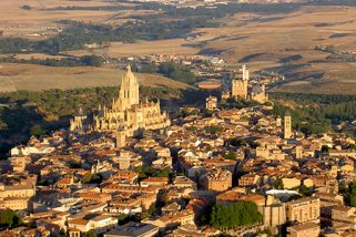 Segovia recibe el Premio Nacional de Turismo al Mejor Destino Cultural