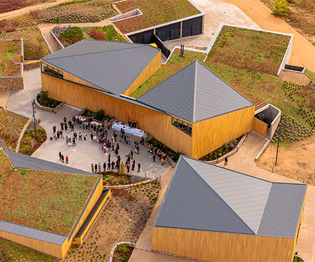 Puesta de largo de la nueva bodega de Ossian en Nieva