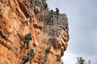 Desmontan vías de escalada ilegales en la vertiente segoviana de Guadarrama
