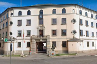 Obras en el acceso al cuartel de la Guardia Civil