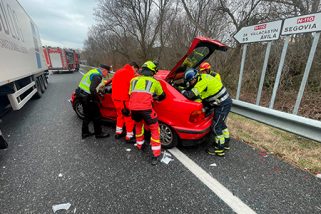 Tres fuegos y un accidente, en el segundo día de bomberos provincial