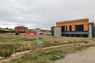 La plaza del Pabellón de Palazuelos enfrenta al alcalde Nieto con el PSOE