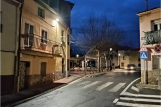 Palazuelos refuerza la iluminación de varios pasos de peatones