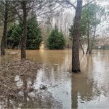 La crecida del Cega deja problemas de abastecimiento en Fuentepelayo