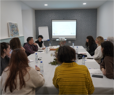 Profesionales del Imserso visitan el CSS La Fuencisla para conocer su modelo de atención