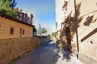 Corte de tráfico en la calle Puerta de Santiago esta tarde por obras