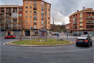IU insiste en la creación de un acceso a la calle Poleo desde la rotonda