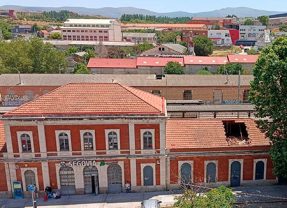 Podemos alerta del abandono de la vieja estación y pide su conversión en espacio social