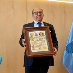 José María Ruiz recibe el título de Hijo Predilecto de Segovia